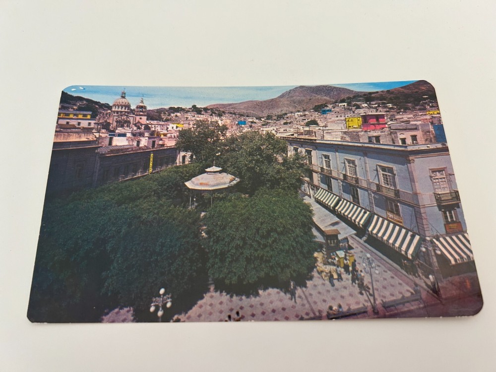 Jardin Union Al Fondo Iglesia de La Compania Guanajuato Mexico Postcard