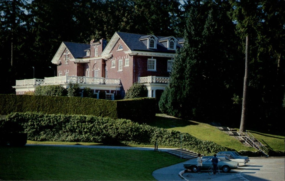 Olympia Washington Governors Mansion vintage cars ~ 1970s postcard