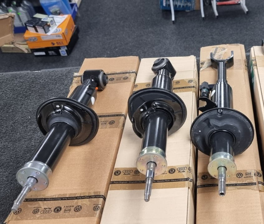 AUDI RS6 C5 02-05 3 x FRONT AND REAR SHOCK ABSORBERS GENUINE ORIGINAL AUDI NEW