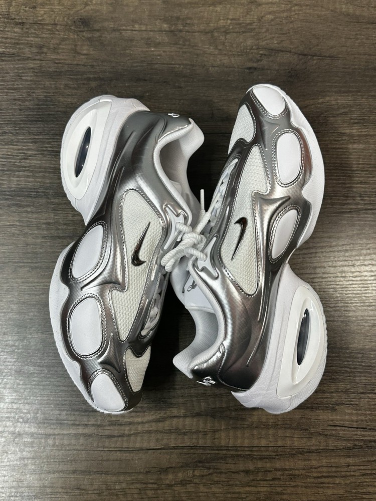 Nike Air Max Muse Metallic Silver FV1920-100 Women’s Size 10 / Men’s Size 8.5