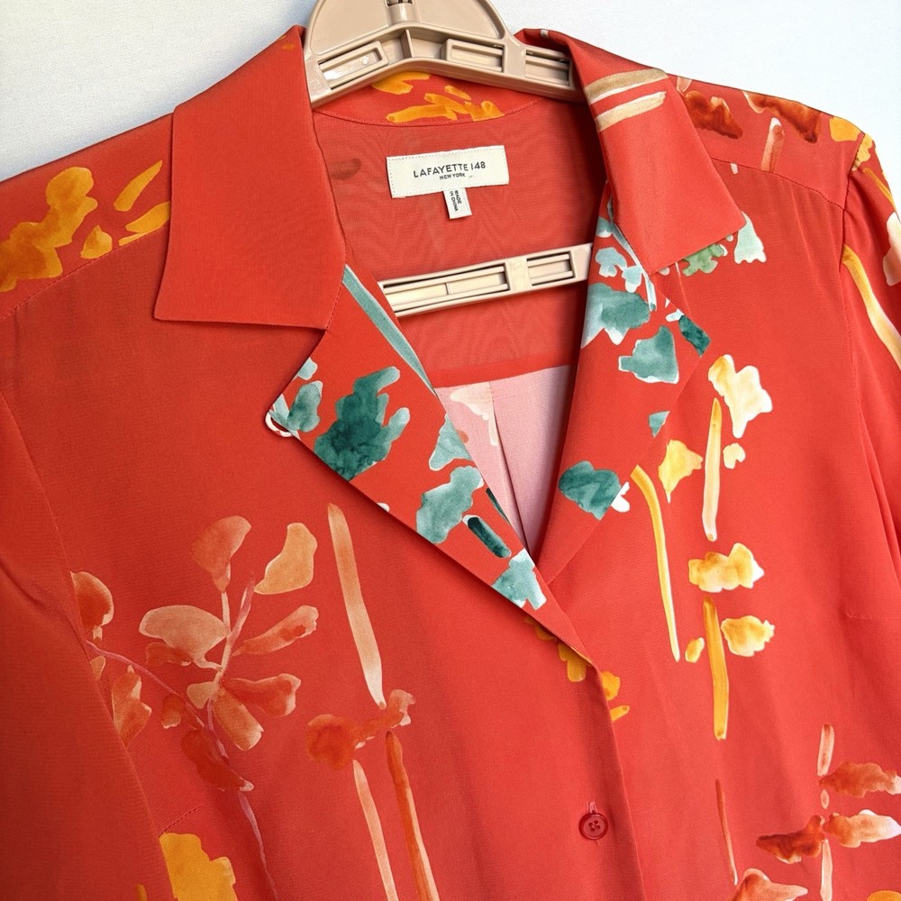 Lafayette 148 New York 100% Silk Abstract Floral Blouse Button Front Sz S Resort