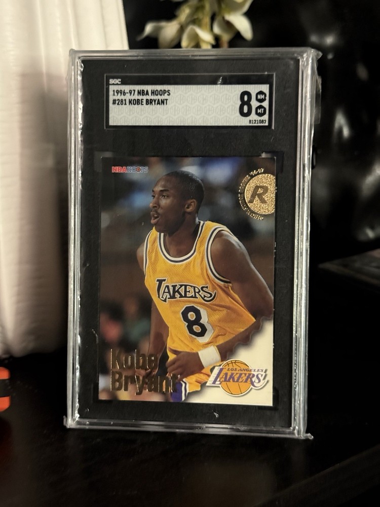 🔥 1996-97 NBA Hoops Kobe Bryant Rookie RC Card – SGC 8 🔥