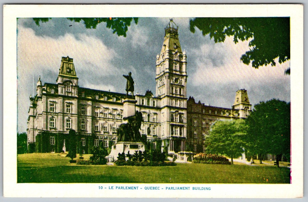 Vtg Postcard Parliament Building Monument Quebec City, Qc, CA 1930s