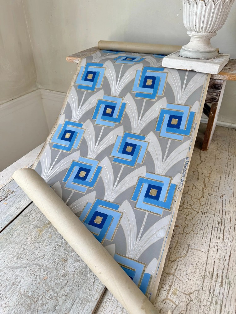 3.72yrds (7.45ydsavail) 1920s French Art Deco Wallpaper Roll Grey Blue Geometri