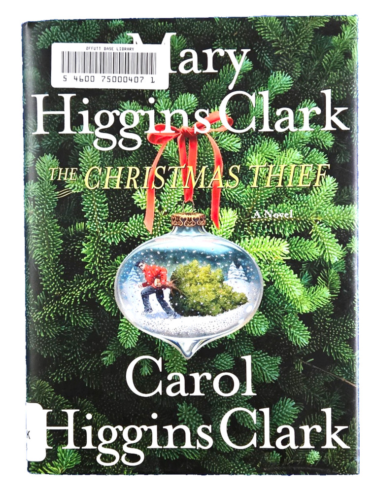 The Christmas Thief: A Novel (Hardcover Book) By Mary & Carol Higgins Clark