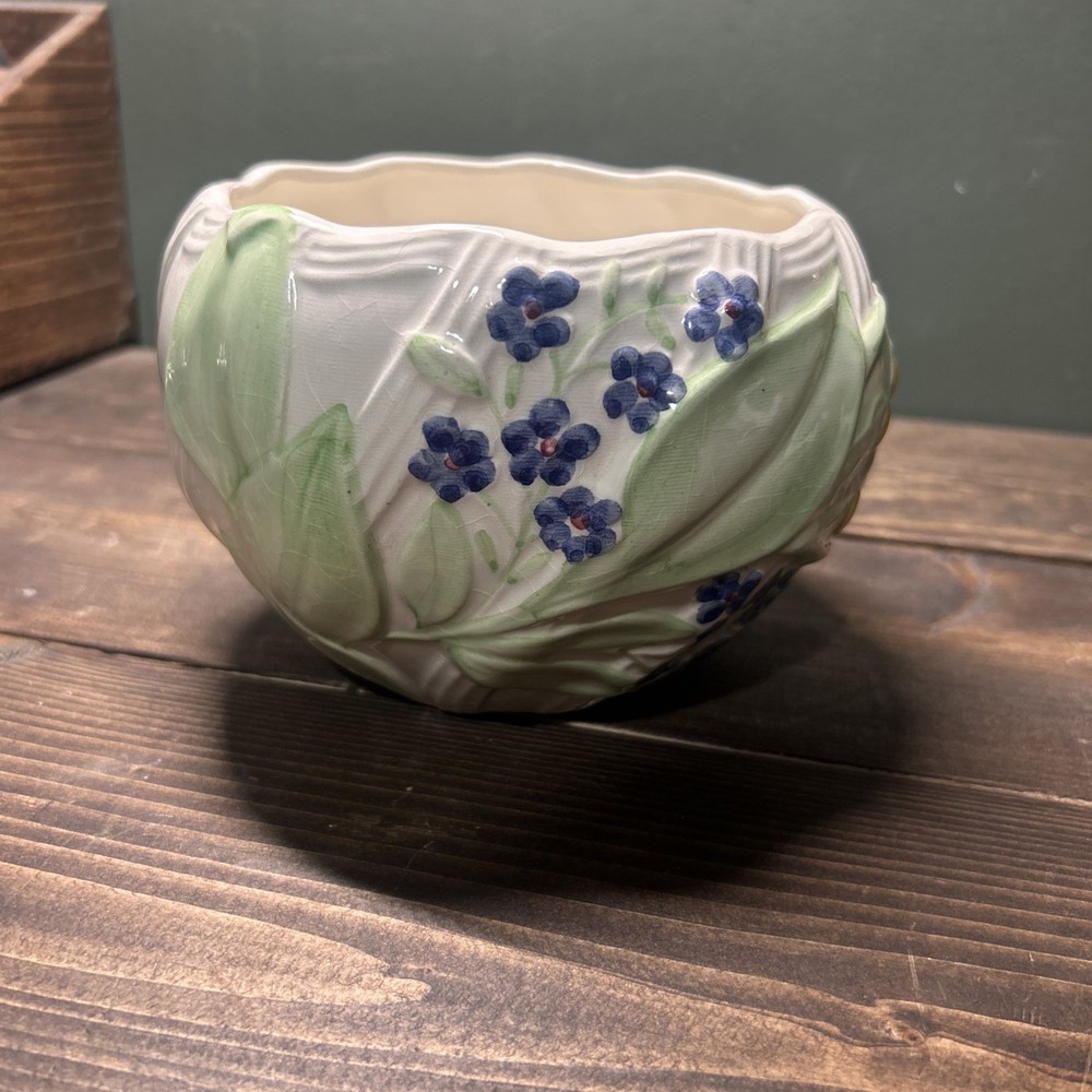 RC Portugal Vintage Scalloped Rim Hand Painted Raised Relief Cachepot Planter