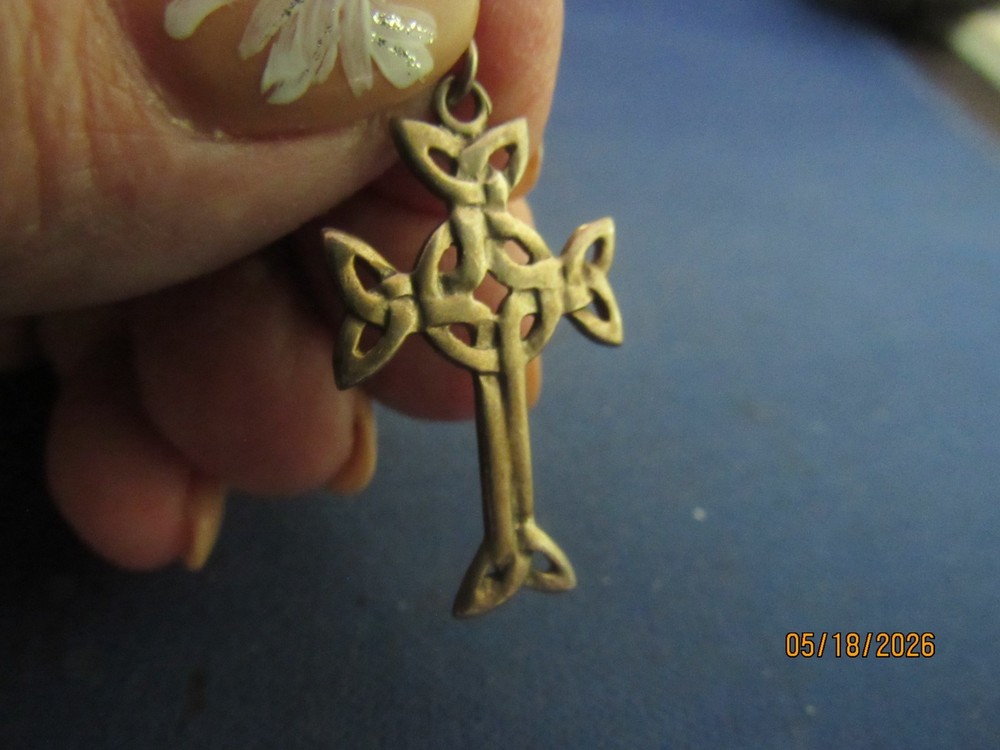 Vintage Celtic Sterling Silver Cross Pendant