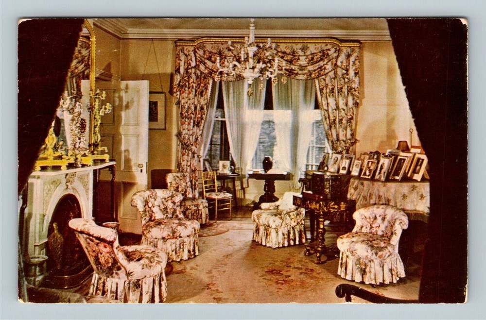 Hyde Park NY, Roosevelt Home, Dresden Chandelier Room, New York Vintage Postcard