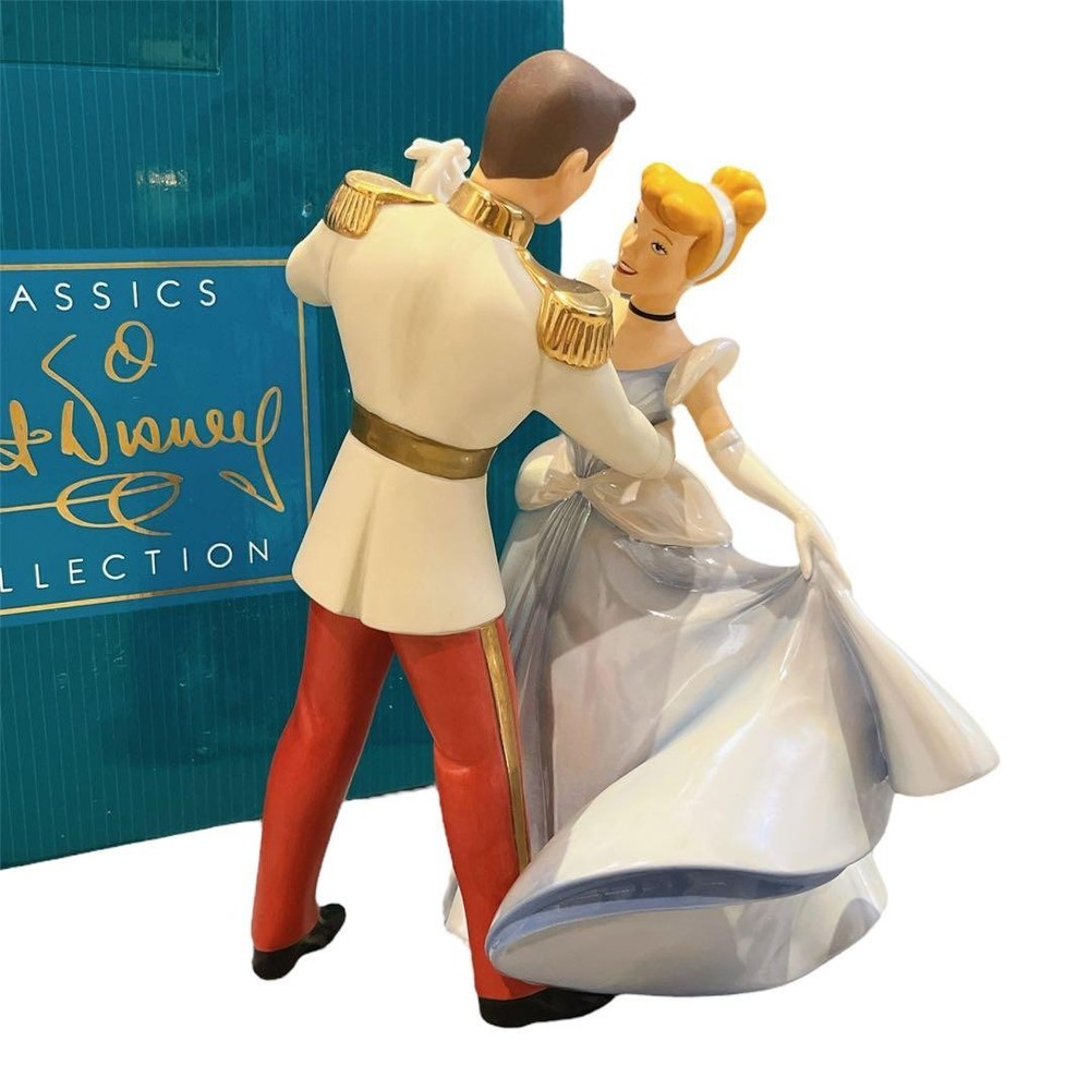 WDCC Cinderella Charming Figure #d32930