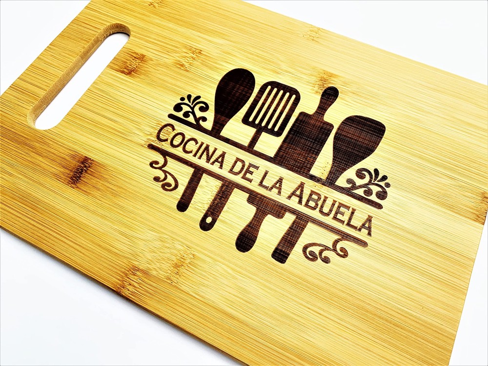 Cocina De La Abuela Engraved Bamboo Wood 9.5x13 Cutting Board With Handle For Me-image
