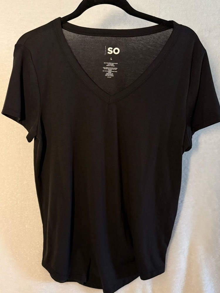 SO Women's Classic V-Neck T‑Shirt in Black - Size Large