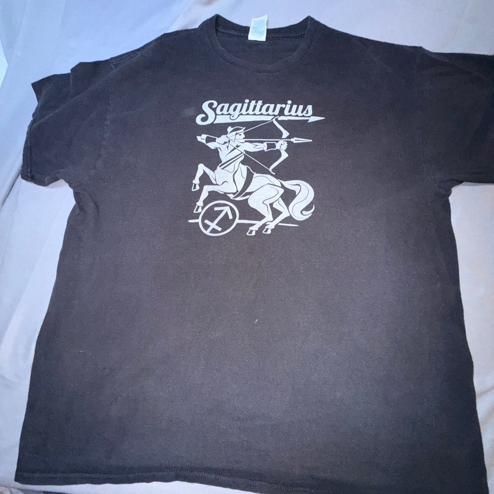 Delta Pro Weight Sagittarius Graphic T Shirt Mens XL Black Excellent Zodiac Tee