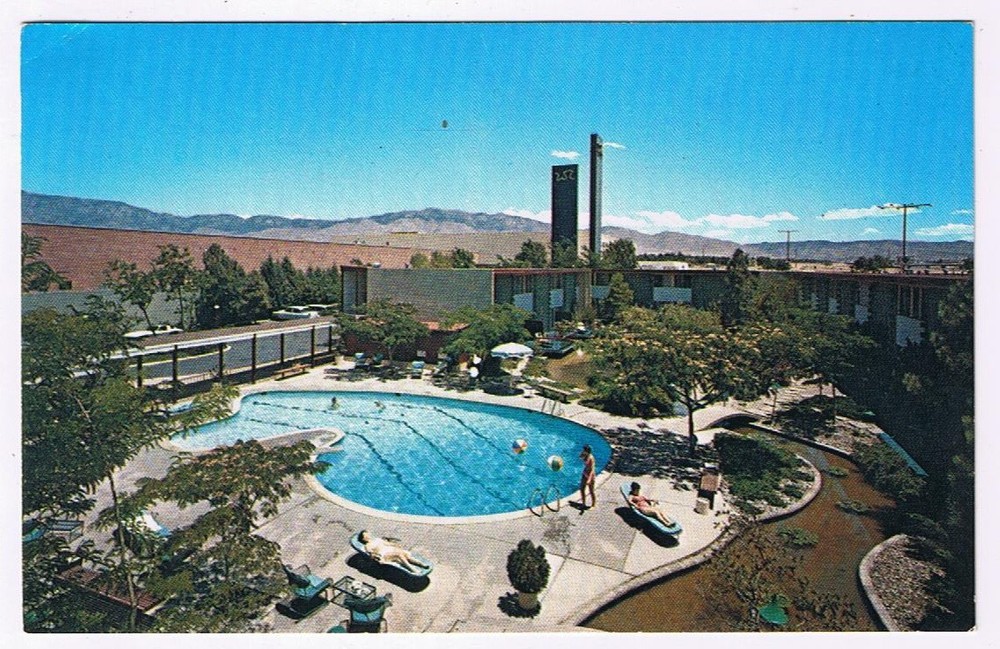 Postcard White Winrock Motor Hotel Albuquerque New Mexico