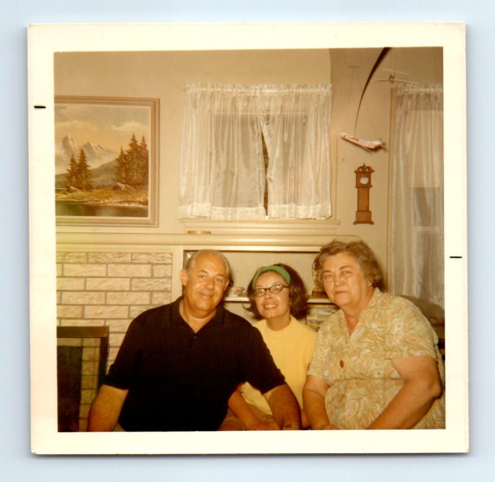 Old Vintage Square Color Photo MAN WOMEN TRIO IN LIVING ROOM FOUND SNAPSHOT