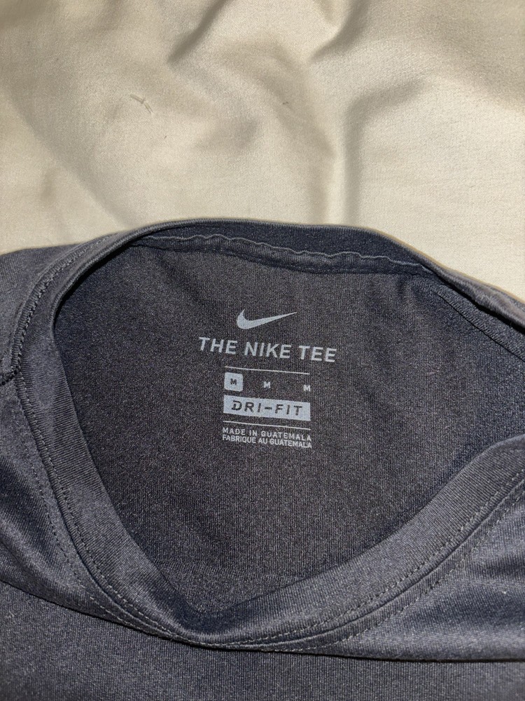 Nike Dri-FIT Men's Black Moisture Wicking Short Sleeve T-Shirt Size M