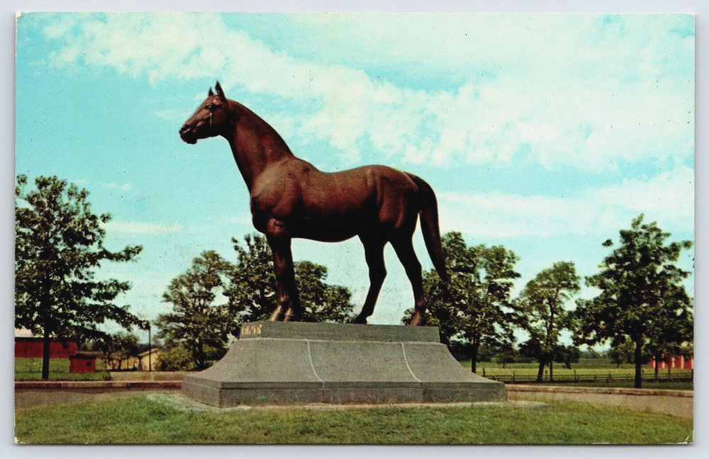 VINTAGE OLD OUTDOOR POSTCARD PHOTO HORSE STATUE LEXINGTON KENTUCKY USA 1967