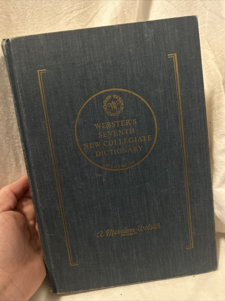 Vintage WEBSTER'S Seventh New Collegiate Dictionary 1967 Hardcover Blue & Gold