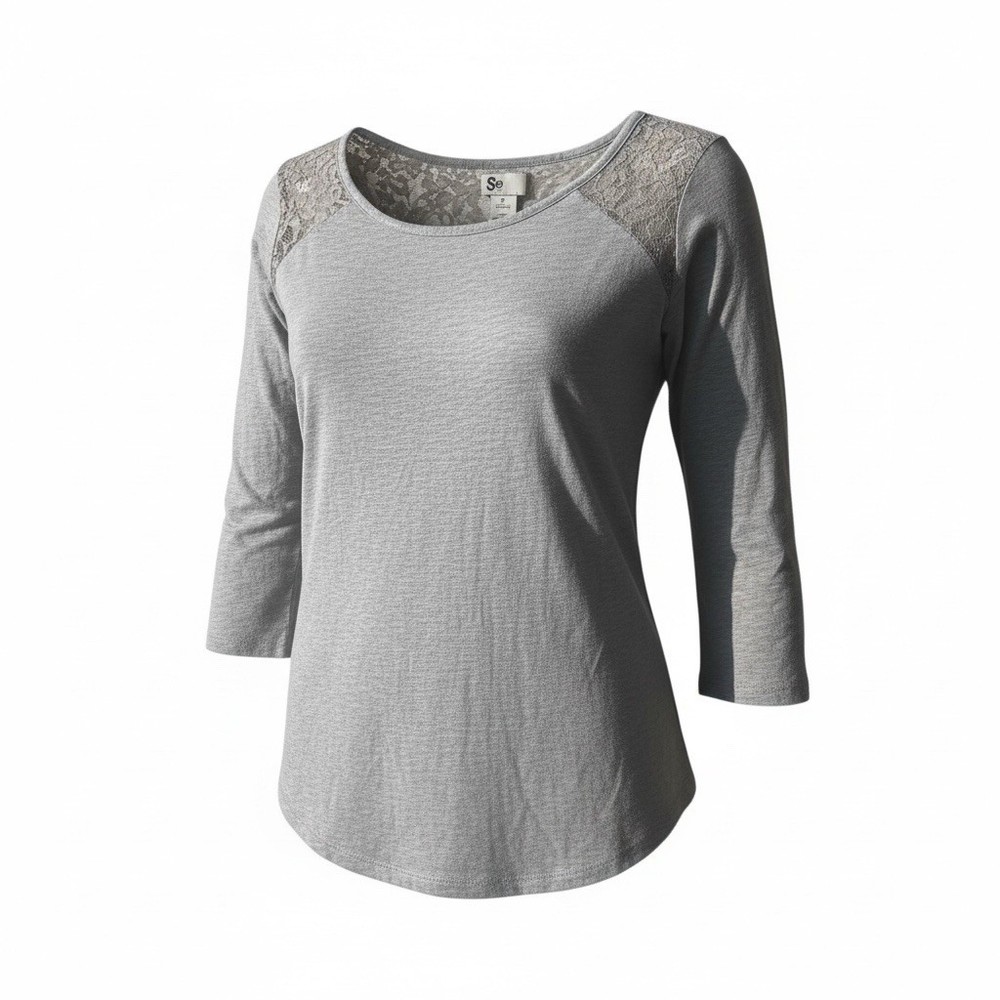 SO Women’s Floral Lace Back 3/4 Sleeve Scoop Neck Y2K Grey Top Size Small