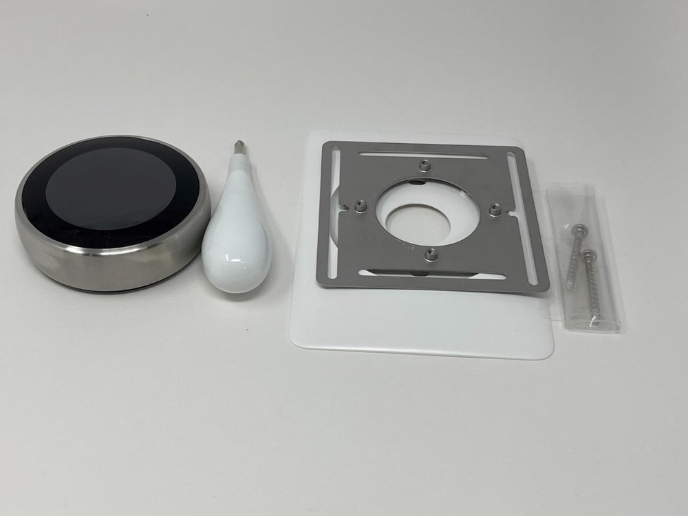 Nest Learning Thermostat 3rd Generation 02A Stainless Steel DEFECTIVE Y057