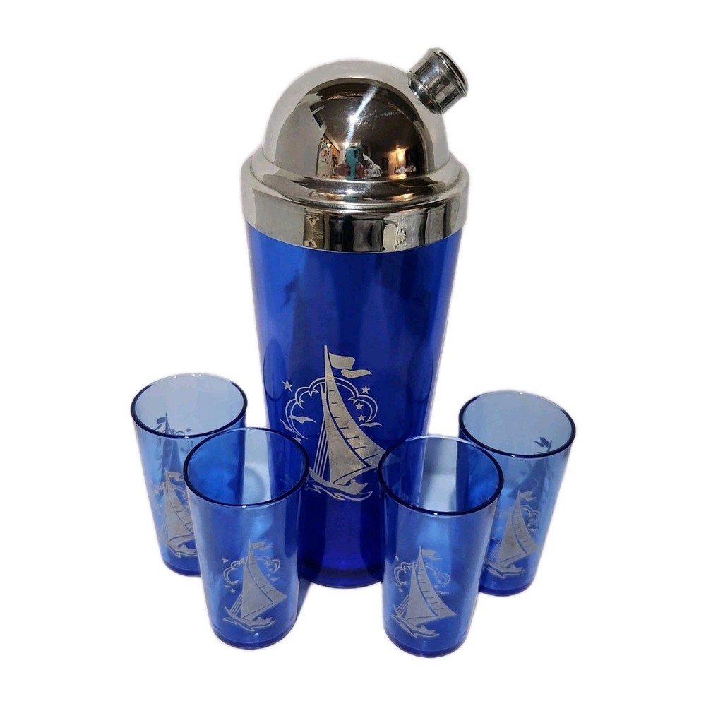 Hazel Atlas Sportsman Style Sailboat Cocktail Shaker 4 Glasses Super  Condition
