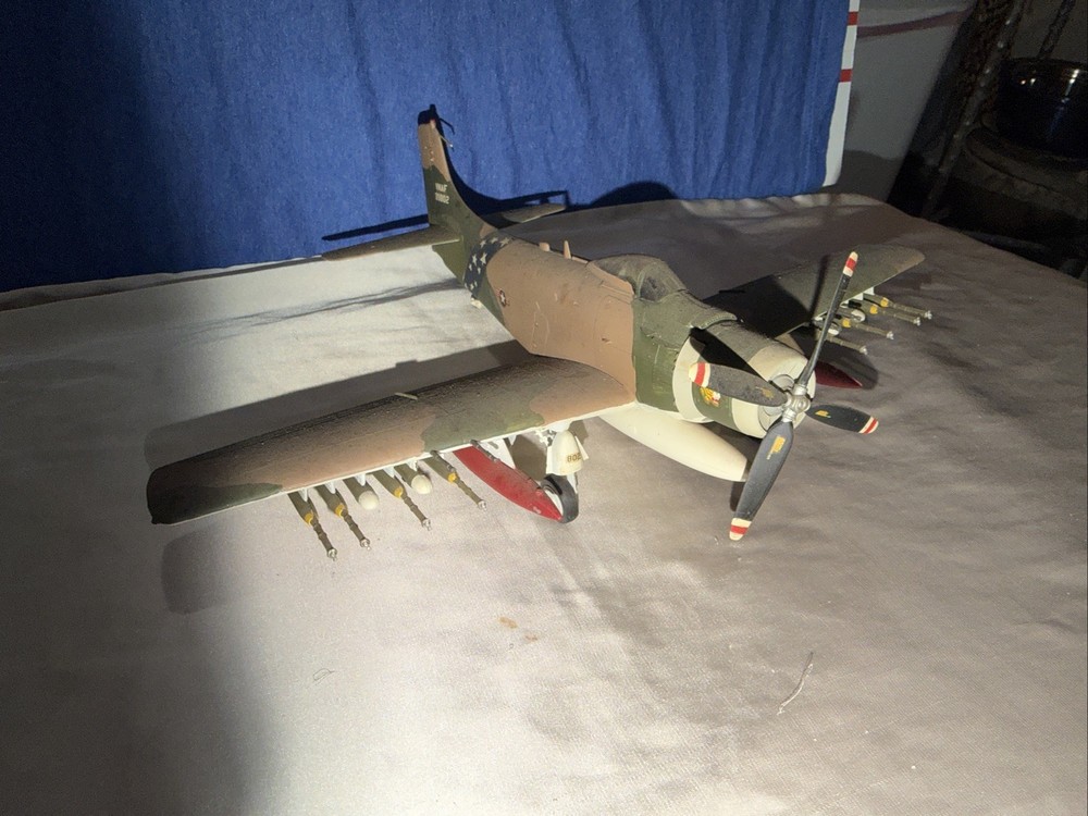 TAMIYA DOUGLAS A-1J SKYRAIDER US AIR FORCE AIRPLANE Model Fully   Assembled
