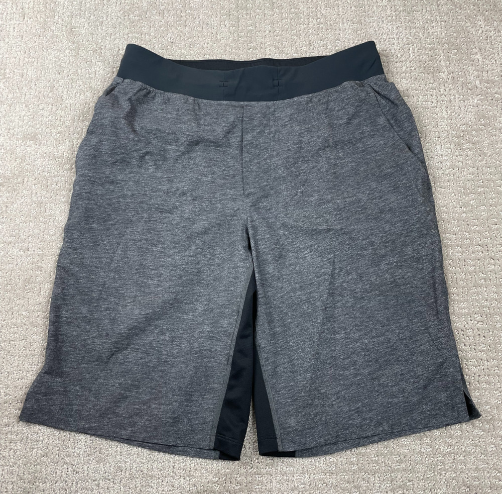 Lululemon Shorts Mens Medium T.H.E Linerless Heather Gray Stretch Gym Run M7AATS