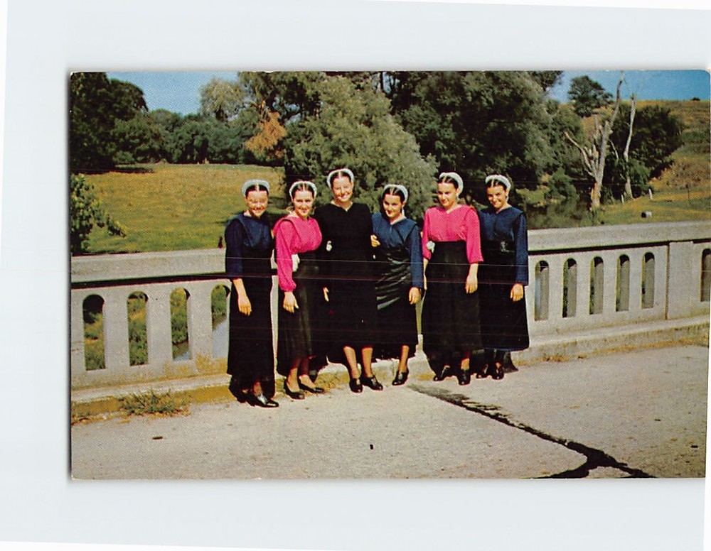 Postcard Group of Amish Girls in their Sunday Dress Penna. Dutch Country PA USA