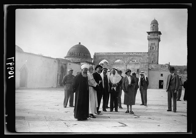 Jerusalem Temple Area Dome of Rock French High Commissioner 1939 Group