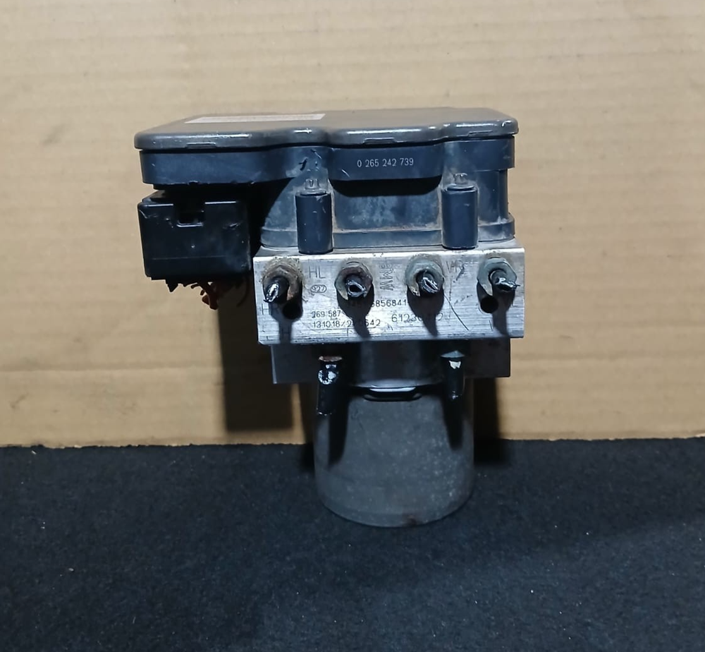 BMW X5 F15 ABS Anti Lock System Dynamic Stability Computer Brake Pump 6866244