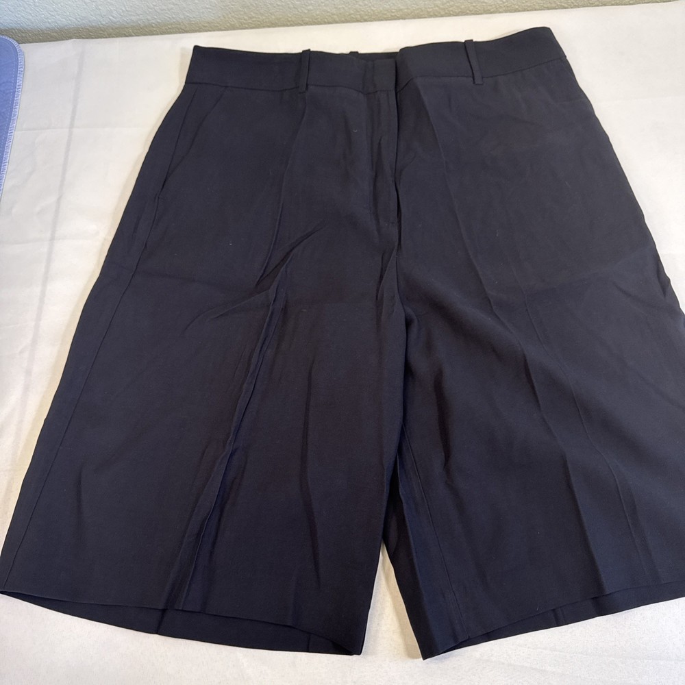 Worthington Women’s Shorts Black Size 12 Front & Back Pockets New