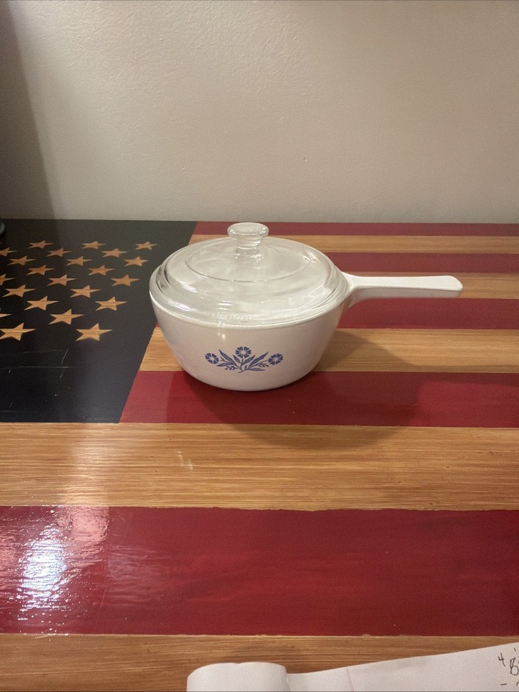 Corning Ware Blue Cornflower Vintage 1 Pint Sauce Pan Pot (P-81-B) with Lid P81C
