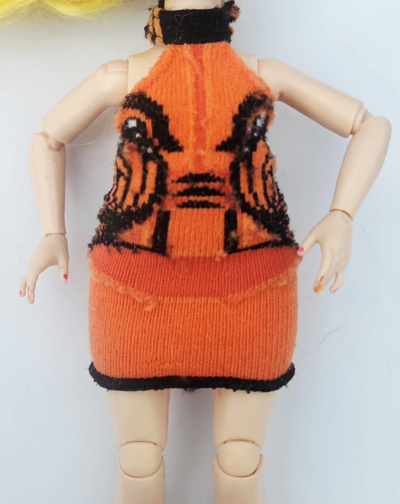 Rainbow High Poppy Rowan Doll Deluxe Closet Orange Butterfly Knit Mini Dress