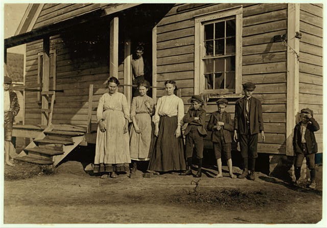 Carolina cotton mill worker,South Carolina,SC,Lewis Wickes Hine,Textile Mill