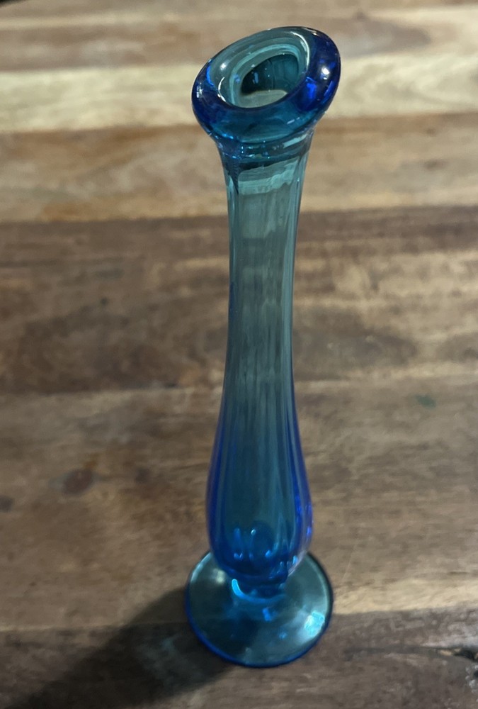 Vintage New MARTINSVILLE Blue Swung Footed Bud Vase