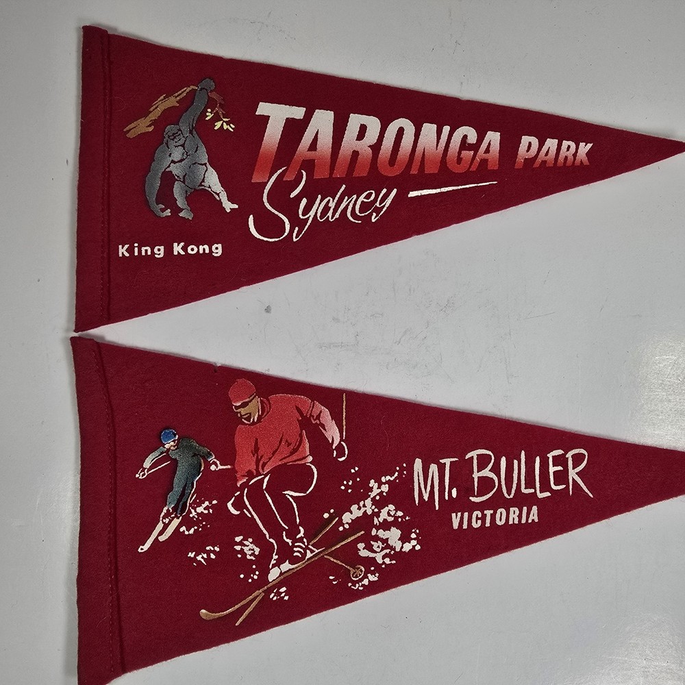 Lot of 2 Vintage Australia Souvenir Felt Pennants Taronga Park Sydney Mt Buller