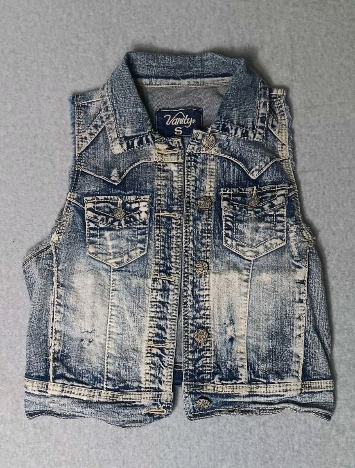 Vintage Vanity Womens Denim Jean Vest Jacket Size Small Two Pockets Button Up...