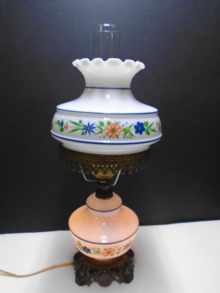 Vintage Accurate Castings Hurricane Lamp Floral Design on Milk Glass 20