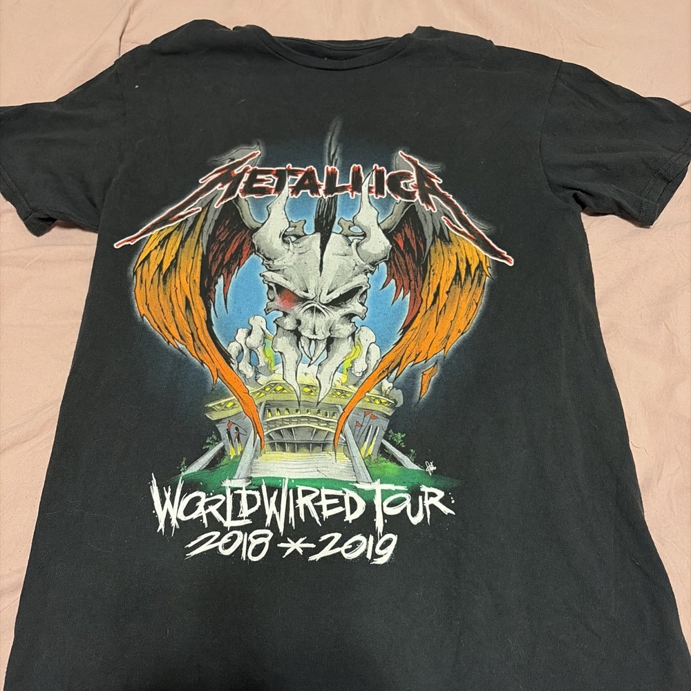 Metallica 2018-2019 Medium Worldwired Tour T-Shirt Black