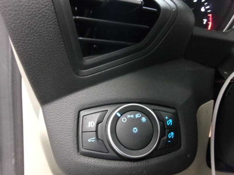 ESCAPE    2018 Dash/Interior/Seat Switch 2131755