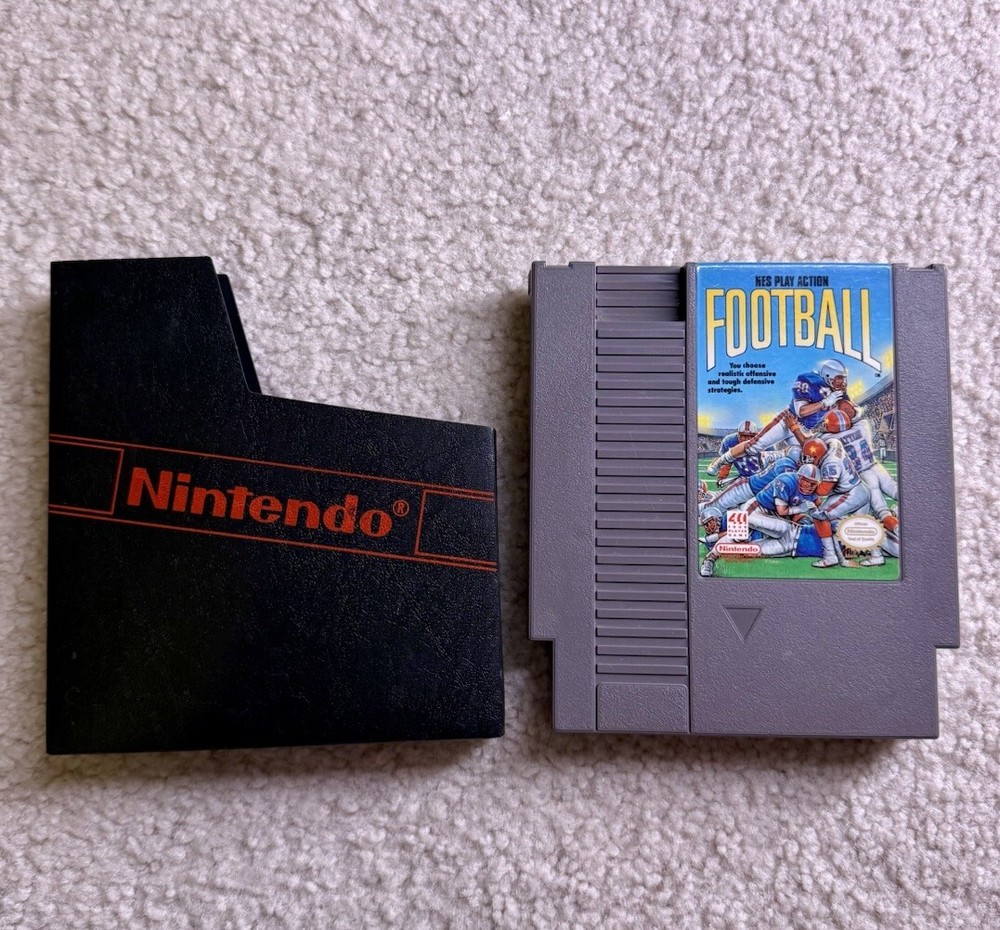 Play Action Football (Nintendo NES) Tested Working! W/ Dust Sleeve