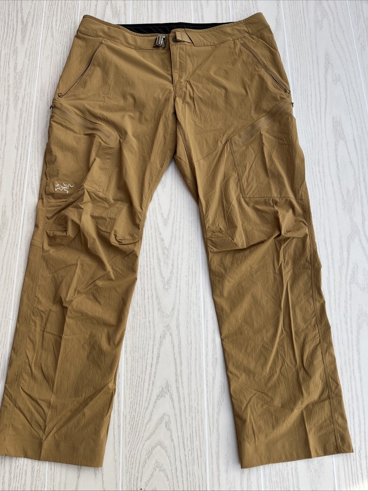 Arc’teryx Mens 38x32 Palisade Pants Cargo Hiking Trekking Nylon Stretch Khaki