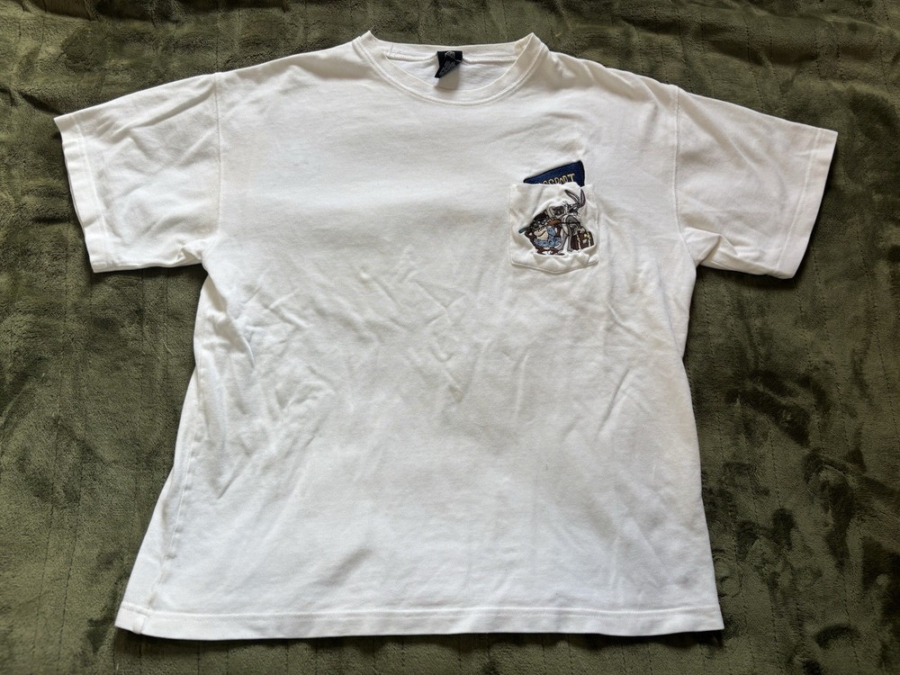 Warner Bros Shirt Men Large White Studio Store Bugs Bunny Taz Pocket Tee Vintage