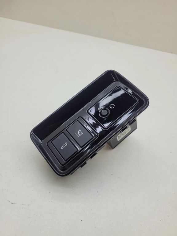 2015 Jaguar XE SVJ12667 Tailgate Boot Lid Replacement Switch