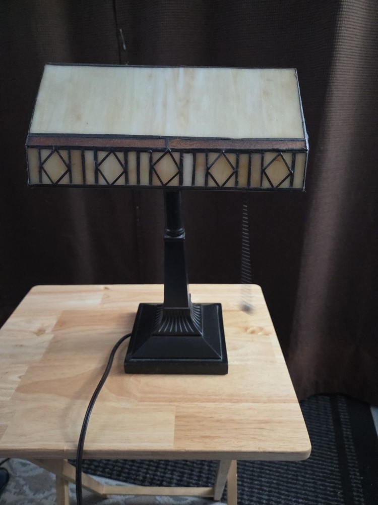 TIFFANY STYLE BANKER'S DESK LAMP 16 IN TALL VIntage STAINED GLASS