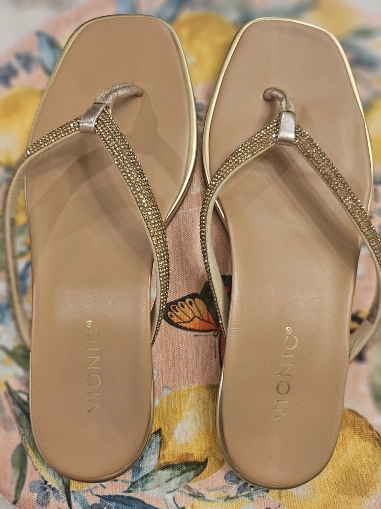 Vionic Orthotic Support Sandals Size 9.5 for Women
