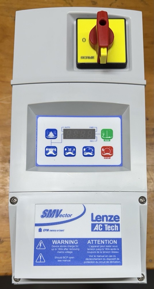 VFD Lenze ESV112N02YMC AC Tech 1.5HP 240V 1PH & 3 Phase 12/6.9A Input 3/PE