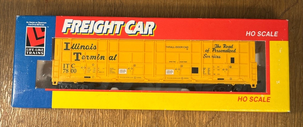 60' Thrall Door Box Car Illinois Terminal Life-Like 8456 I.T. #7800