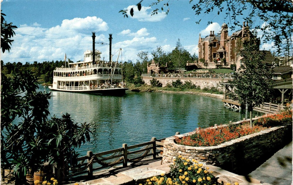 Vintage Walt Disney World Liberty Square Rivers of America Admiral Joe Postcard  