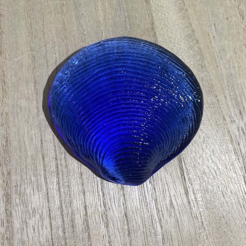 ILLUMINATIONS - Handmade Cobalt Blue Clam Seashell (large)