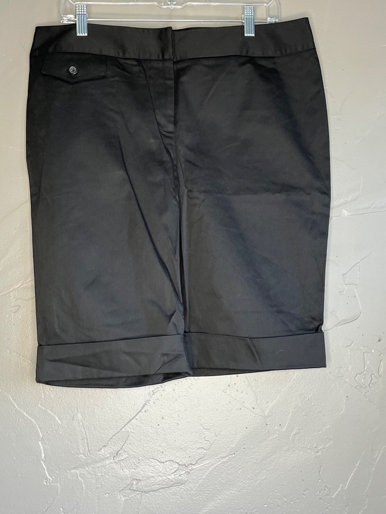 Style & Co Women's Size 14 Black Bermuda Shorts NWOT Stretch